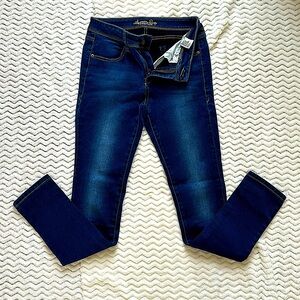 AMERICAN RAG Skinny jeans great used condition